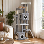Deux chats installés sur l'arbre à chat Tilleul dans un salon — mise en situation